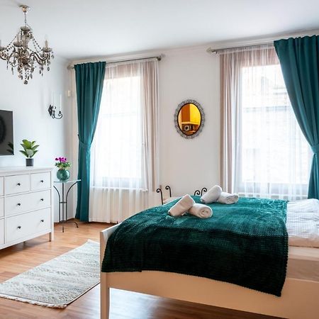 Romantic Studio Secret Garden Budapest Exteriör bild