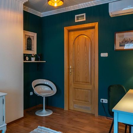 Romantic Studio Secret Garden Budapest Exteriör bild