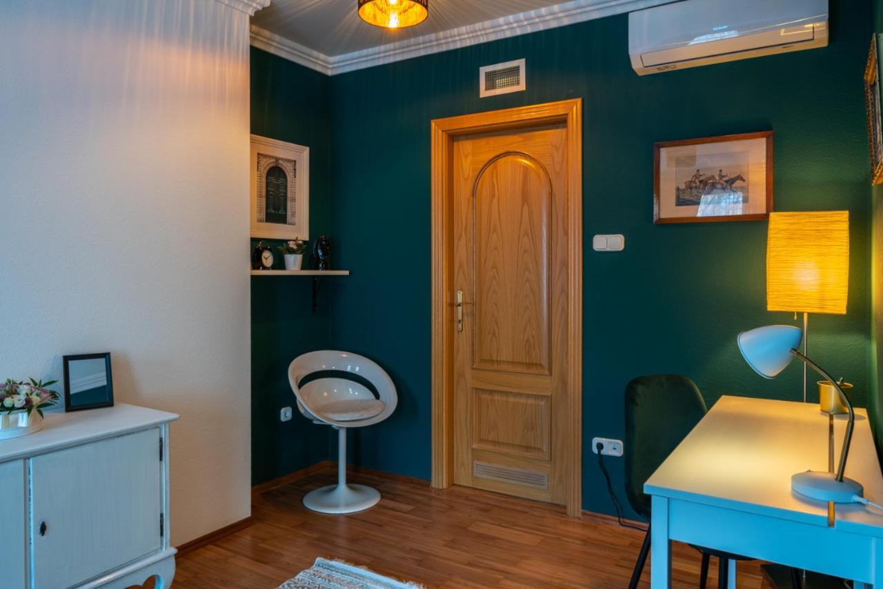 Romantic Studio Secret Garden Budapest Exteriör bild