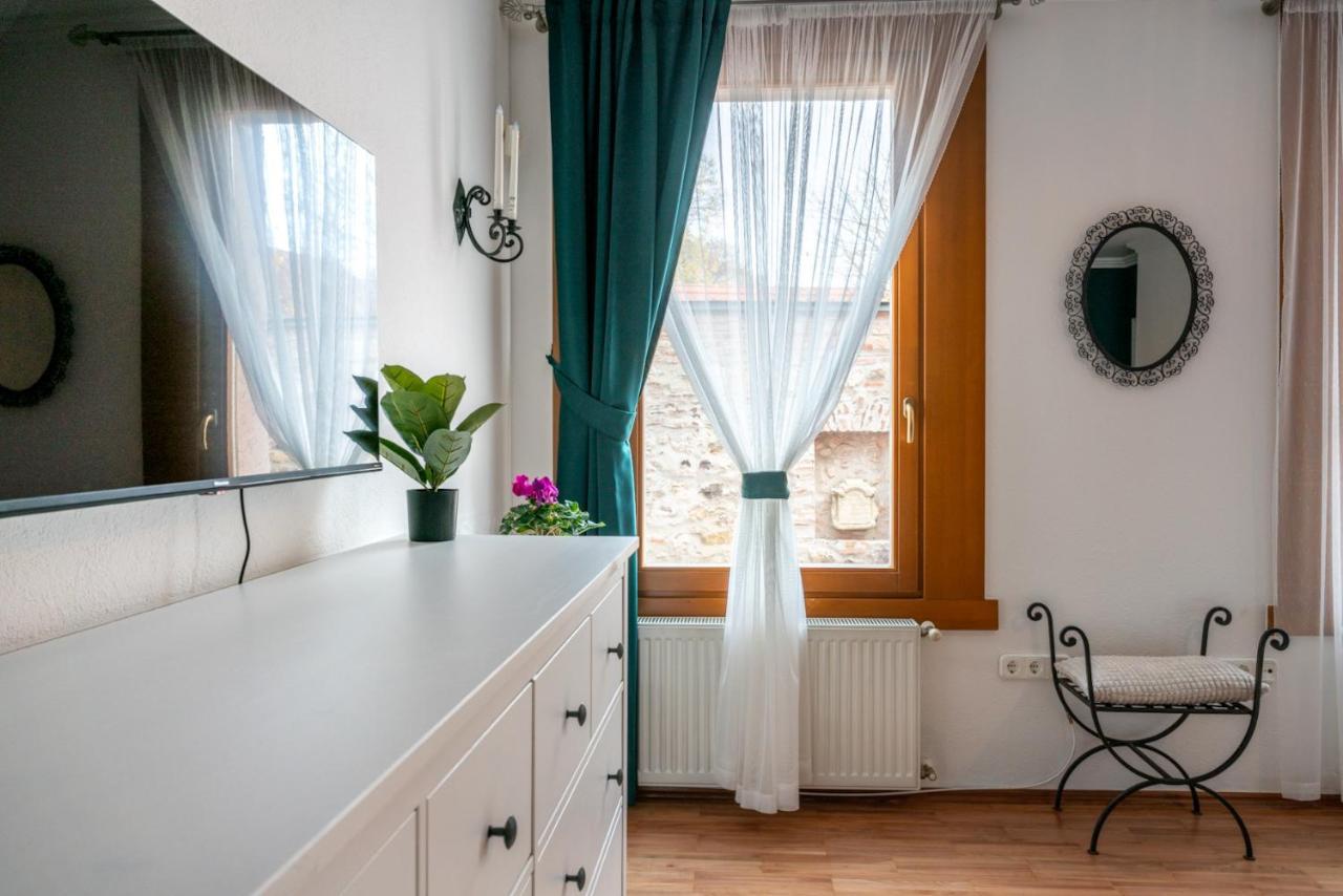 Romantic Studio Secret Garden Budapest Exteriör bild