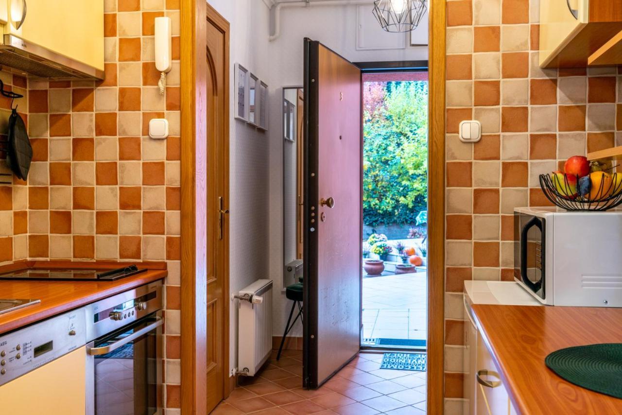 Romantic Studio Secret Garden Budapest Exteriör bild
